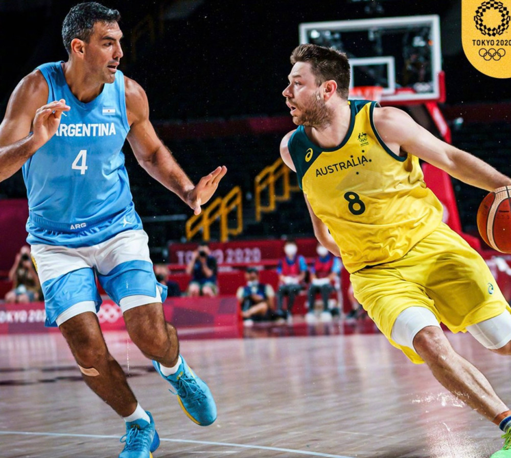 澳洲篮球联赛总决赛激战正酣,强队对决视频